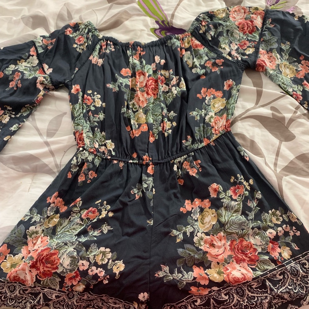 Pretty Rose Romper - Picture 2 of 11